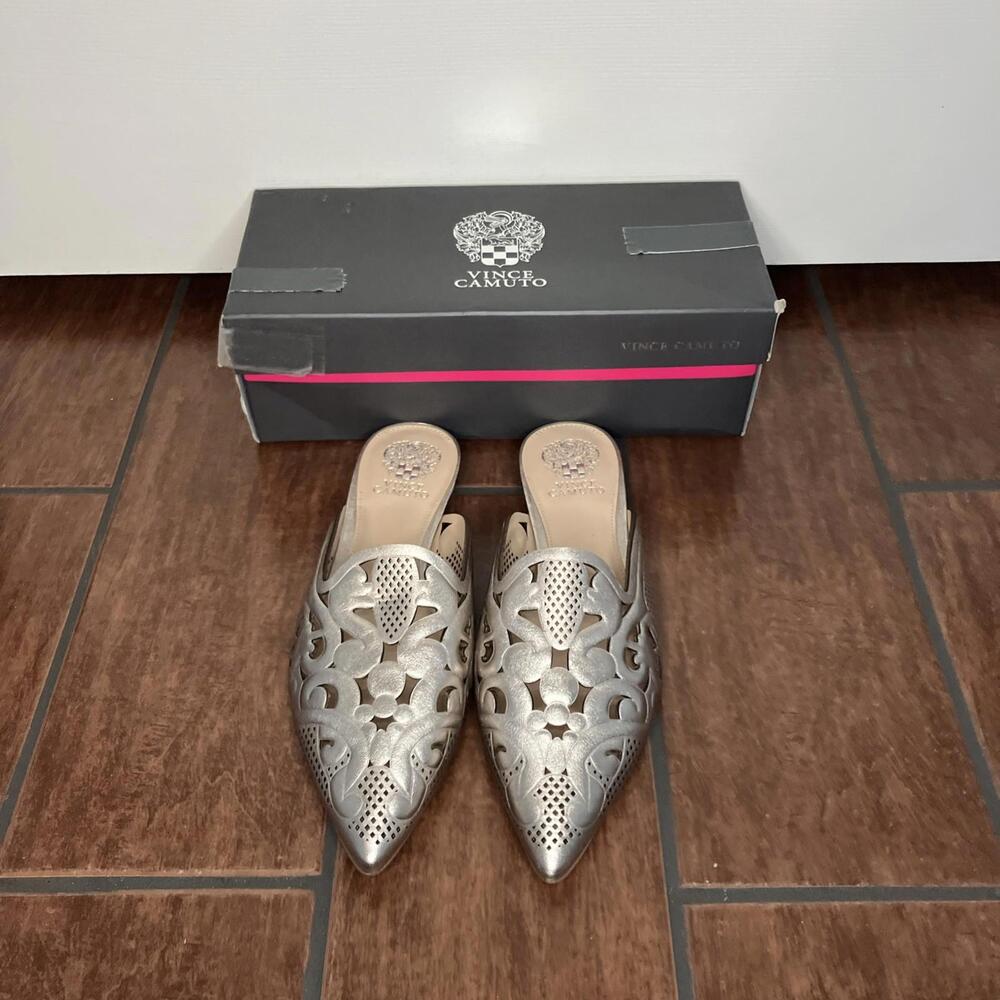NEW IN BOX! Vince Camuto Rose Silver Meekel Pointy Toe Mule Size 10M